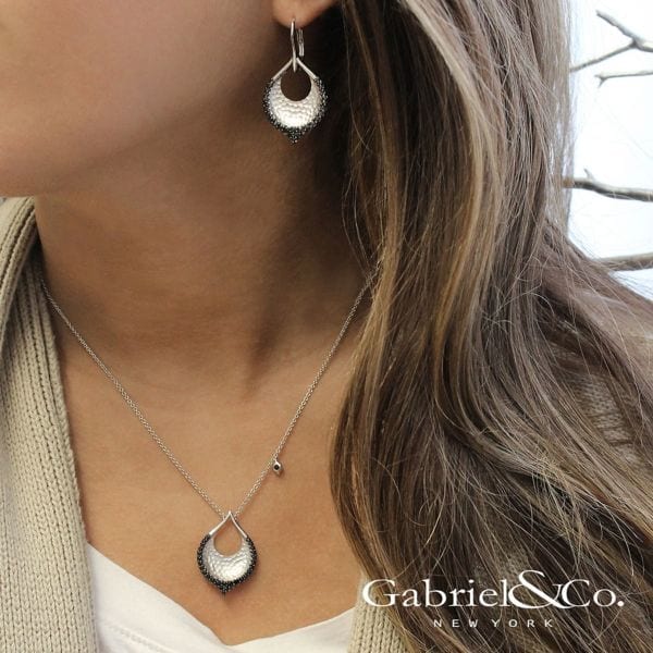 Hammered Textured 925 Sterling Silver Black Spinel Accent Pendant Necklace - Image 3