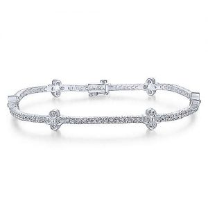 14K White Gold Tennis Bracelet with Quatrefoil Diamond Stations