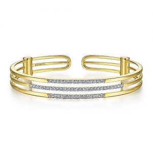 14K Yellow Gold Chain Link Bangle with Diamond Frame