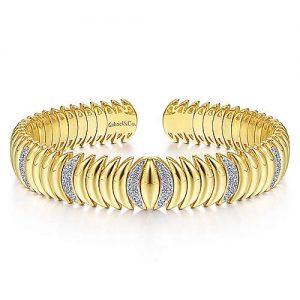 14K Yellow Gold Crescent Moon Cuff with Diamond Pavé Stations